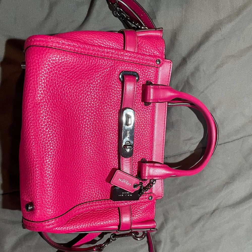 Small Coach bag.